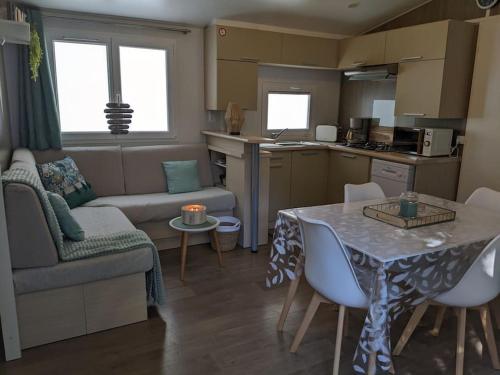 Mobil Home chaleureux Longeville sur mer (85)