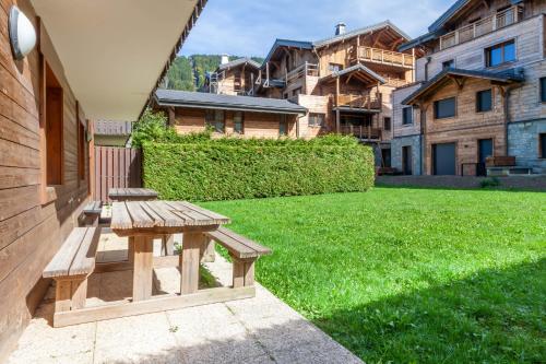 JEANETTE 2 - image 6