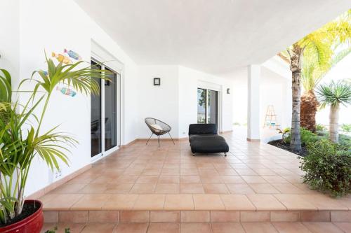 Luxe Villa with Private Pool, Jacuzzi and Spectacular Views Luxe Villa with Private Pool, Jacuzzi and Spectacular Views