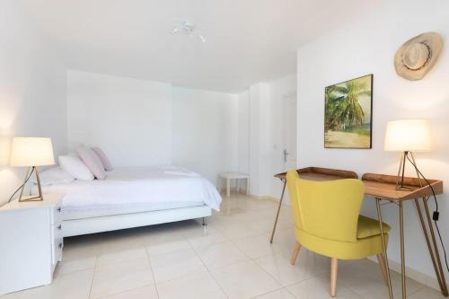 Luxe Villa with Private Pool, Jacuzzi and Spectacular Views Luxe Villa with Private Pool, Jacuzzi and Spectacular Views