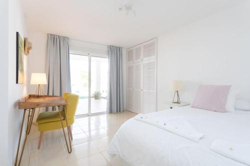 Luxe Villa with Private Pool, Jacuzzi and Spectacular Views Luxe Villa with Private Pool, Jacuzzi and Spectacular Views