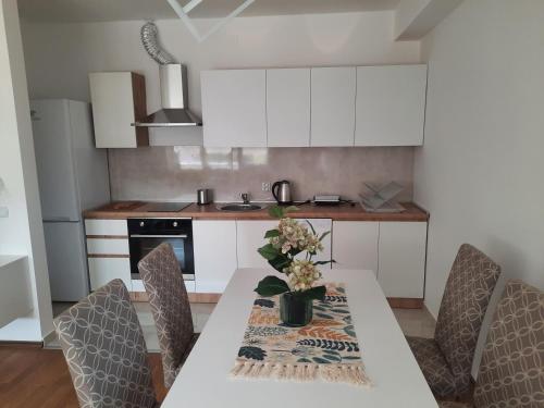 المرافق, New modern 1 bedroom apartment with free parking in جيفجيليجا