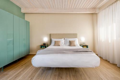 Open Hotel