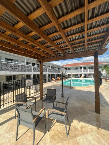 Holiday Isles Resort in Madeira Beach (Florida)