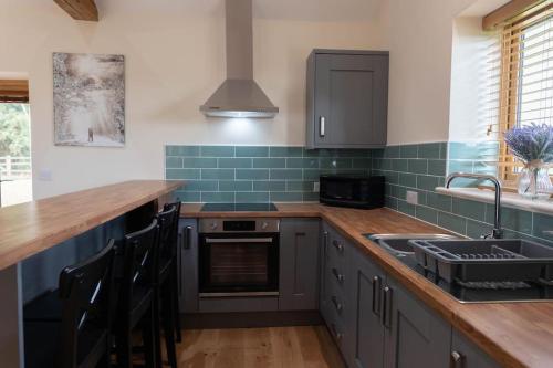 Beautiful barn conversion surrounded by woodland near Newark Show-ground in Stapleford