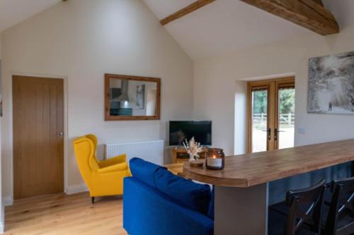 Beautiful barn conversion surrounded by woodland near Newark Show-ground in Stapleford