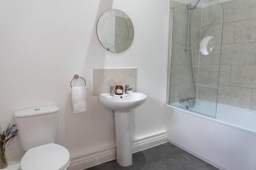 Lovely 1-bed studio & bathroom in converted barn near Newark Show-Ground in Stapleford
