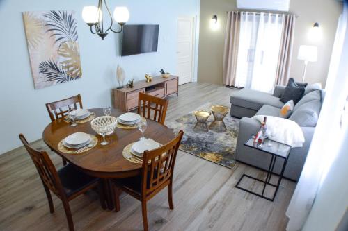 Pen Manor Modern 2 Bedroom Apartment in Port Of Spain