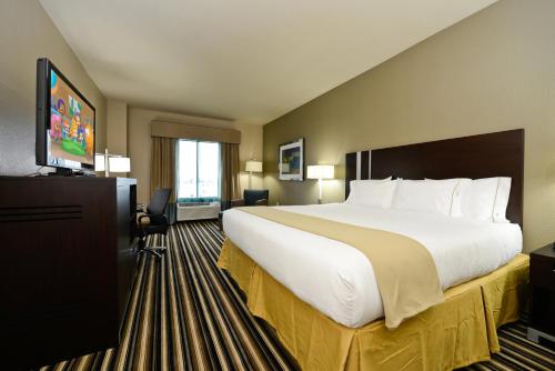 Holiday Inn Express & Suites Forrest City, an IHG Hotel