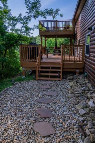 2 HOMES on Douglas Lake - Smoke Rise Lodge & Barn