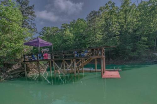 2 HOMES on Douglas Lake - Smoke Rise Lodge & Barn