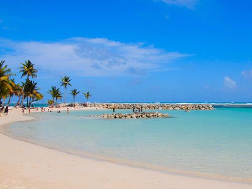 Nearby attraction, Anais location 971 Guadeloupe in Mare Gaillard
