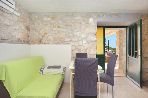 Holiday house with a swimming pool Razanj, Rogoznica - 17904, Rogoznica (photo 10)