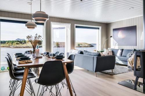 Rorsundet Brygge near สนามบินเบรินเนยซุนด์