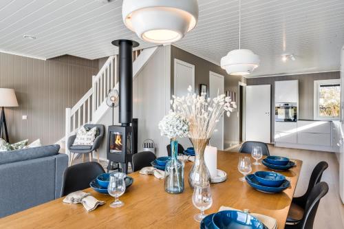 Rorsundet Brygge near สนามบินเบรินเนยซุนด์