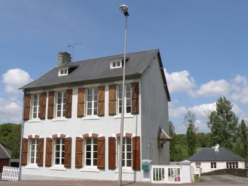 Nice holiday home in Hambye with parking - Location saisonnière - Hambye