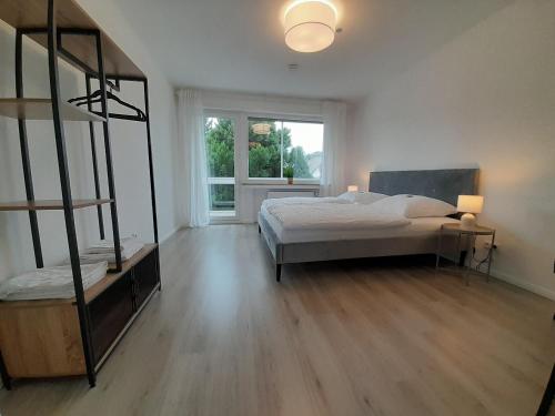 4-Zimmer-Ferienwohnung, modern, Küche, WLAN, Netflix (4-Zimmer-Ferienwohnung, modern, Kuche, WLAN, Netflix) in 卡斯楚普勞克塞爾