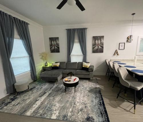 City Serenity-2br Home Away From Home. 6 Min From Atl Airport - Riverdale, GA