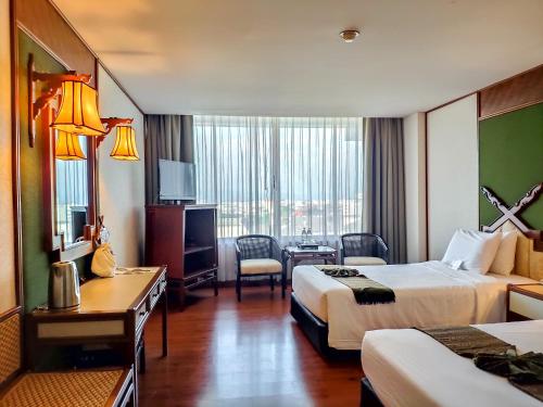 room detail thumbnail 2