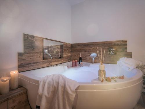 Chalet with private Spa