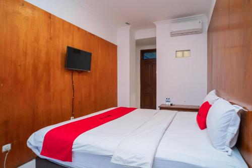 RedDoorz Plus at Hotel Surya Solo – Surakarta (Solo), ID