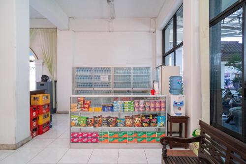 RedDoorz Plus at Hotel Surya Solo – Surakarta (Solo), ID