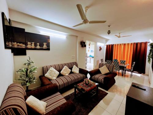 Cozy 2BHK condo surrounded with greenery.