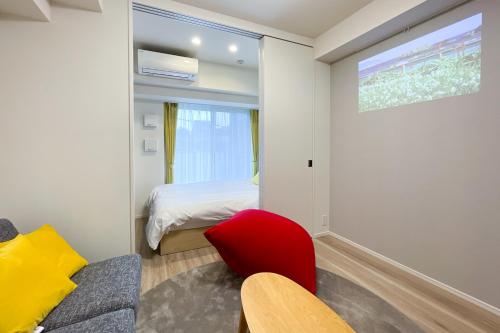 1 double bed, 1 sofa bed, 1 futon bed