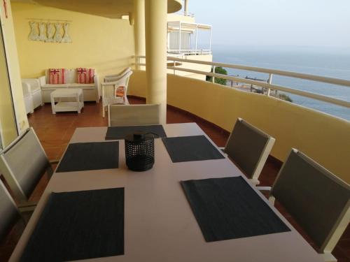Apartment with Sea View image 9