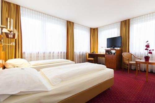 Hotel am Berliner Platz Room Type - Double Room with Private Bathroom