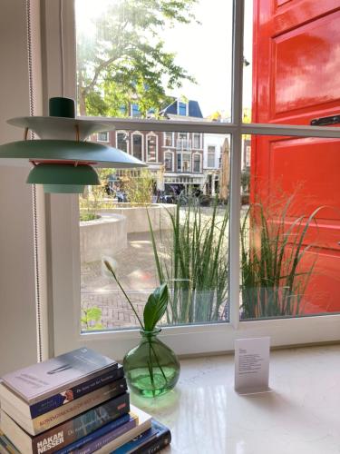  LE GARAGE Downtown serviced apartment in Den Haag