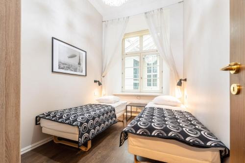 Old Town - Hall Square Apartment, Tallinn (photo 6)