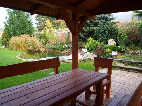 Na úpatí Pálavy Na úpatí Pálavy