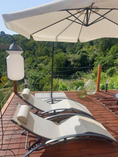  Maison de village avec piscine au-dessus des Cinque Terre in Madonna del Trezzo