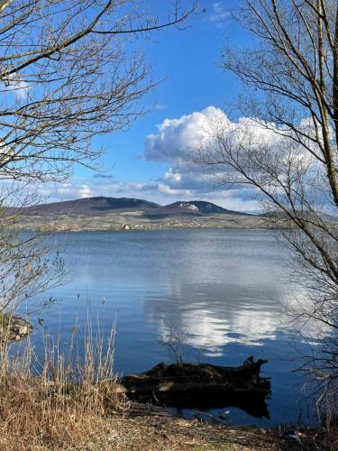 Na úpatí Pálavy Na úpatí Pálavy