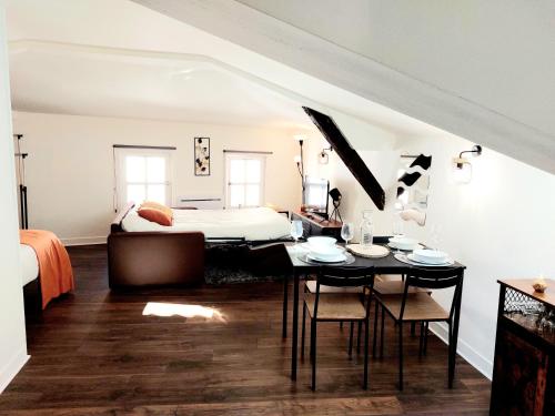 Studio Cosy dans le centre historique WIFI Studio Cosy dans le centre historique WIFI