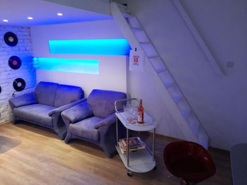 Central Budapest Apartment - 36m2 - 3beds - Tap to explore photos