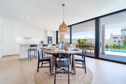 HigueronRentals Mimosa in ริมน้ำ/ชายหาด