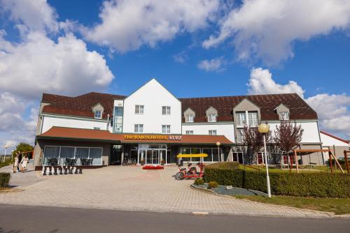 Thermenhotel Kurz - Hotel - Lutzmannsburg