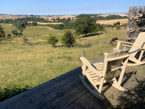 The Goods Wagon, private garden and stunning views in Lesbury
