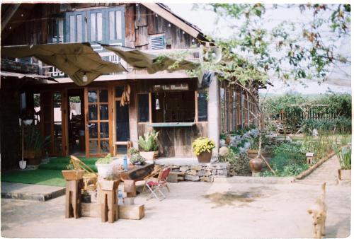 Tiệm Cà Phê Mer Homestay & Coffee Mộc Châu