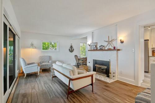 Beautiful Waterfront House in Owasco Lake in Owasco (NY)