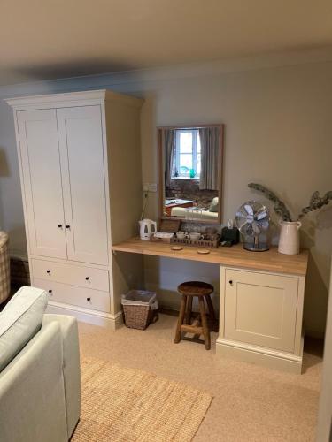 Riverside Inn Aymestrey - image 2