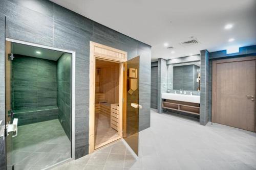 One Bedroom Apartment In DIP By Luxury Bookings - image 10