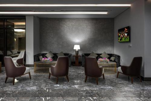 One Bedroom Apartment In DIP By Luxury Bookings - image 11