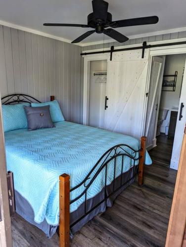 Captains Hideaway in Salem, USA