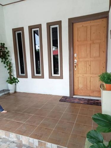 Kencana Homestay photo