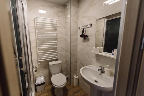 Suite with Mountain View