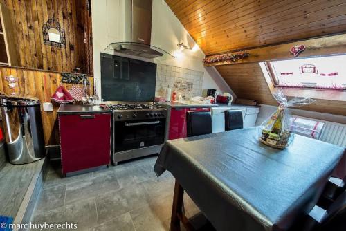 Konyha, Maison charmante avec jardin à Haselbourg - Vue sur montagnes (Maison charmante avec jardin a Haselbourg - Vue sur montagnes) in Haselbourg