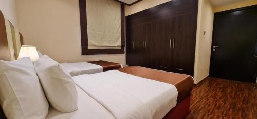 Two Bedroom Near Mashreq Metro Station By Luxury Bookings - image 7